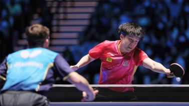 禁区内被射 禁区内被射