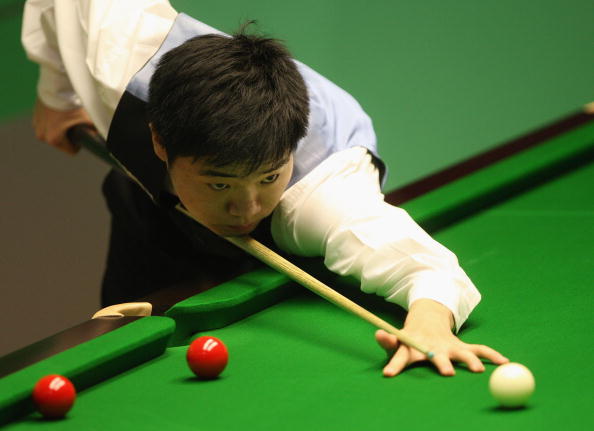 面对对手突 面对对手突